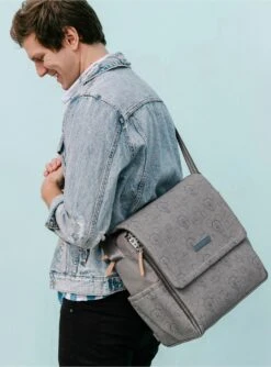 Petunia Pickle Bottom Disney Mickey Love Mickey Mouse Boxy Backpack -Boxlunch 15788970 av3