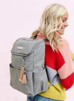 Petunia Pickle Bottom Disney Mickey Love Mickey Mouse Method Backpack -Boxlunch 15788976 av3