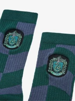 Harry Potter Slytherin Crest Wavy Checkered Crew Socks - BoxLunch Exclusive -Boxlunch 19465590 av1
