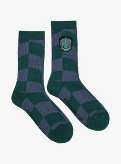 Harry Potter Slytherin Crest Wavy Checkered Crew Socks - BoxLunch Exclusive -Boxlunch 19465590 av2